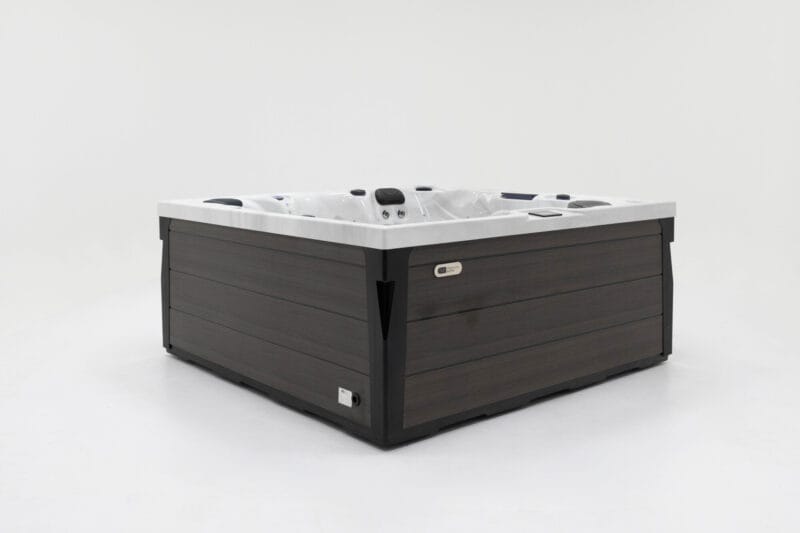 Onyx hot tub from Platinum Spas for sale