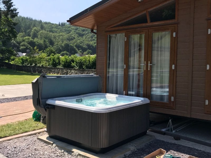 Jacuzzi Lodge M hot tub for sale