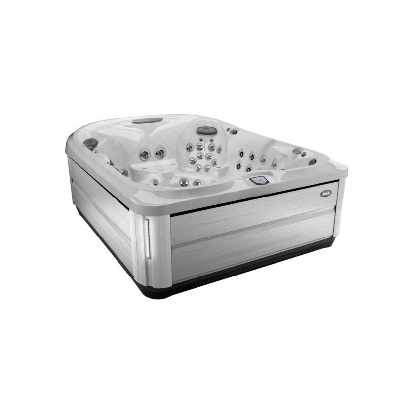 Jacuzzi J-495 hot tub for sale