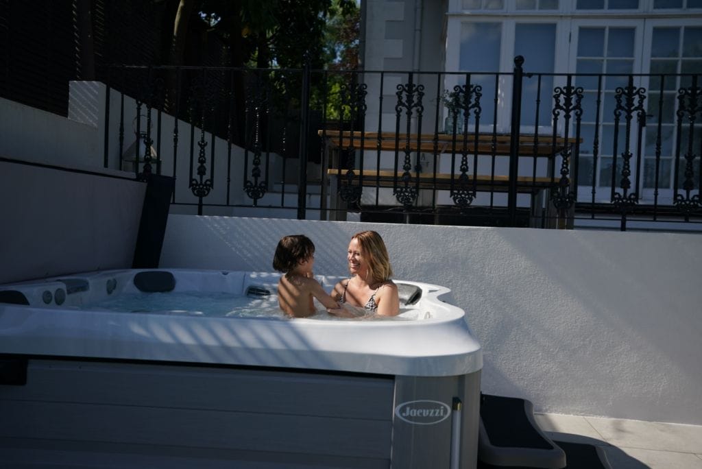 Jacuzzi J-300 hero