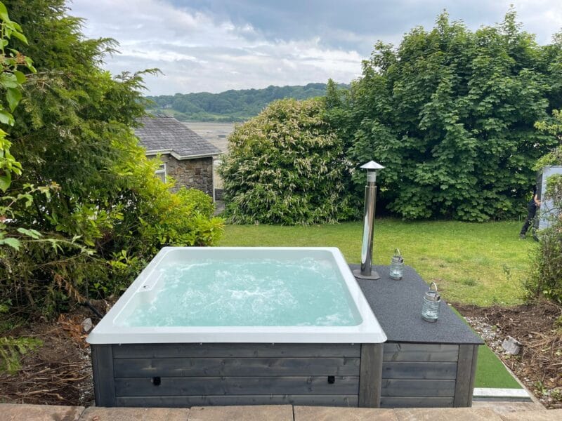 Rexener Polar hot tub for sale