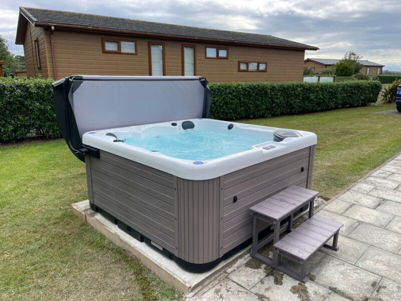 Tryfan hot tub for sale from Platinum Spas