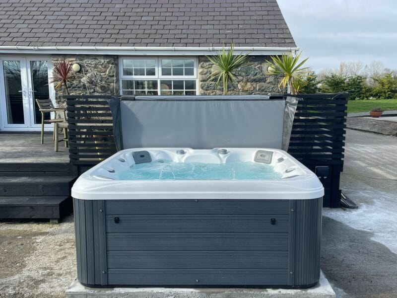 Joys Thermal Spas hot tub for sale