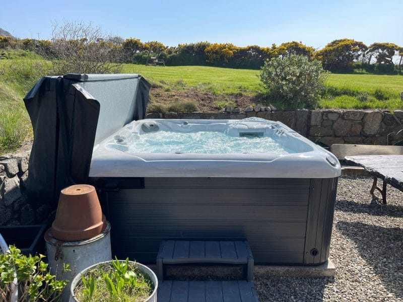 Sapphire hot tub for sale from Thermal Spas